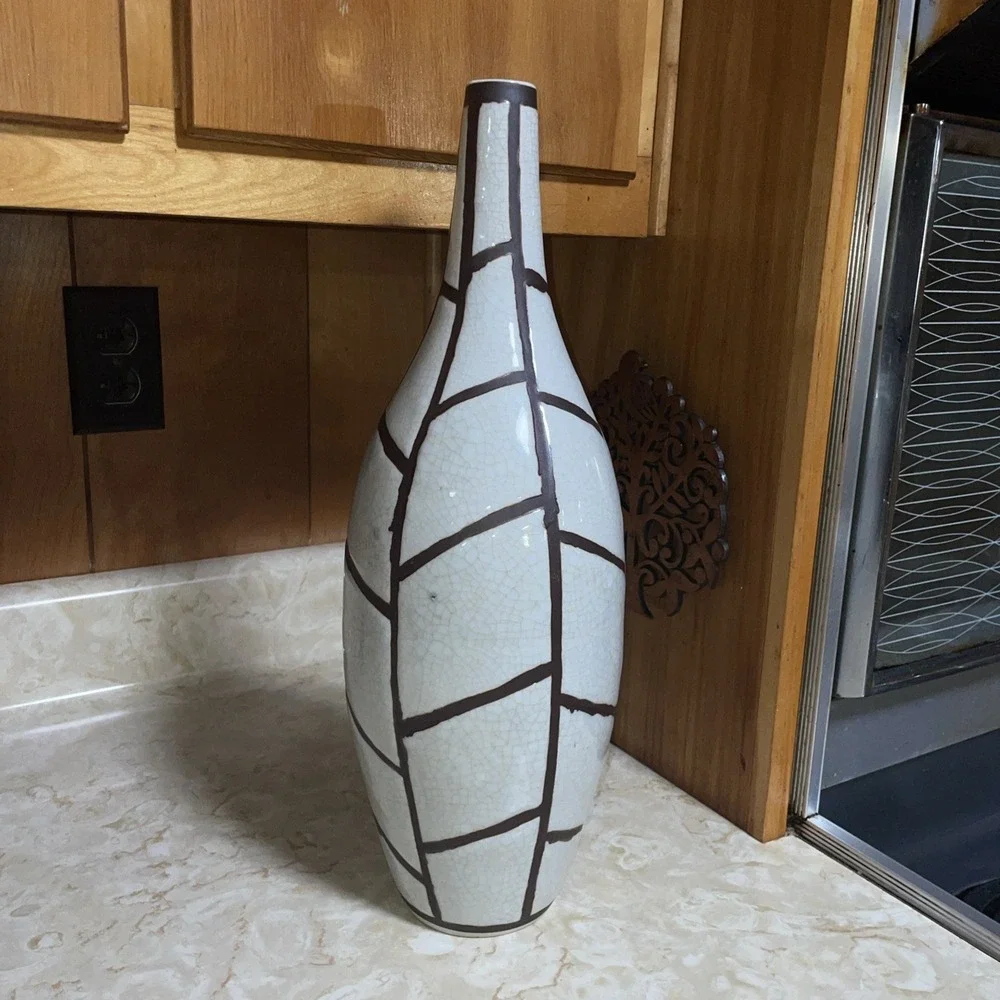 RARE SHAPE Vintage Formalities by Baum Brothers Geometric Crackle‎ Tall 18